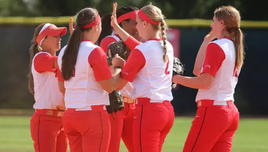 Team huddle infield