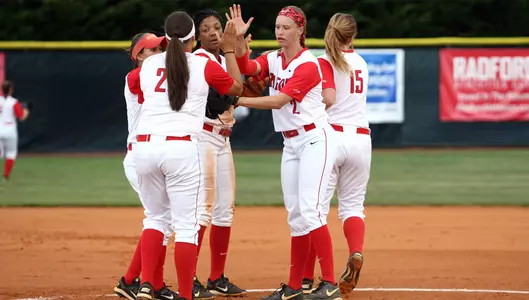 Team huddle infield