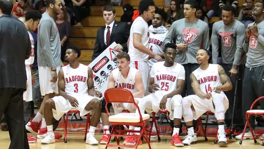 Bench huddle