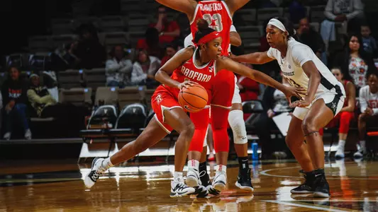 Bryonna dribble drive at Vandy_11082019