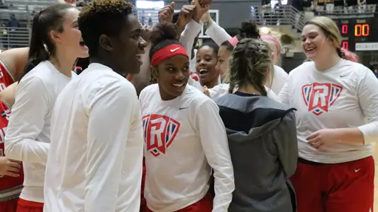 WBB huddle at (RV) WV 2019