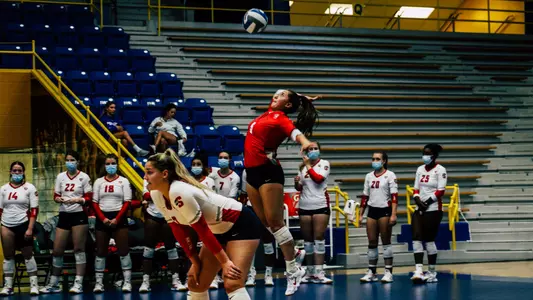 Shelby Hernandez Serve
