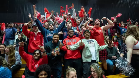 Dedmon Center Crowd