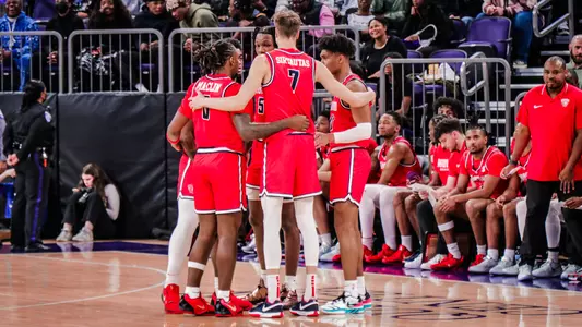 MBB Team Huddle vs. High Point 1.2.25