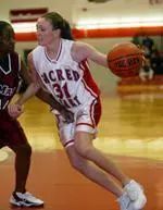Pioneers Win 19th Straight At Home with 71-57 Win over Rider Image