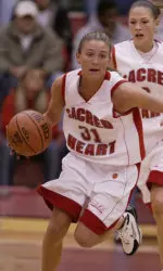 Sacred Heart's Late Run Sinks Robert Morris, 78-59 Image