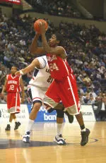 Pioneers Fall at Columbia, 76-71 Image