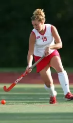Pioneers Slip Past Brown in Field Hockey Image