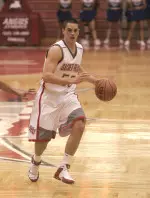 Men's Basketball Clips FDU, 86-82 Image