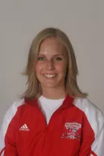 Women's Volleyball Wins Second Straight Image