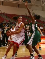 Women's Basketball Takes out Wagner, 69-53 Image