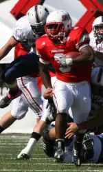 Pioneers Open NEC Schedule with 31-28 Win over Robert Morris Image