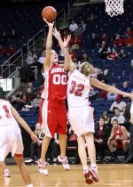 Sacred Heart Ends Skid with 81-42 Win Over Stony Brook Image
