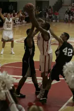 Central Connecticut Runs Past SHU on Senior Day Image