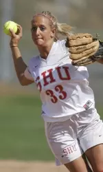 Fairfield Blanks Sacred Heart Softball, 2-0 Image