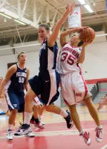 Sacred Heart Pioneers Fall Short, 50-49, Against Villanova Image