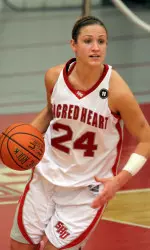 Pioneers Close Out 2009 and Non-Conference Play at Siena Image