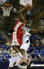 Robert Morris Edges Men's Basketball, 85-79 Image