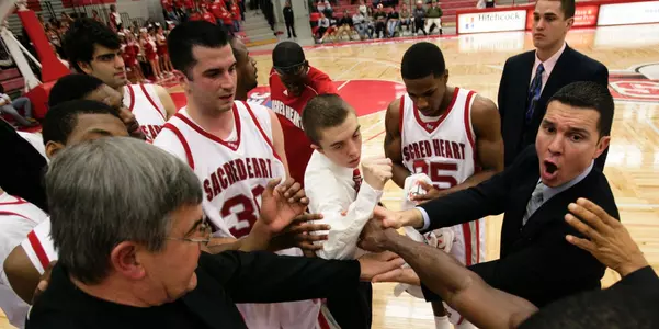 Pioneers Face Stony Brook Live on MSG-Plus Saturday Afternoon Image