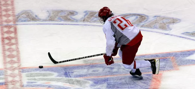 Golden Knights Take Down Men's Hockey 5-2 Image