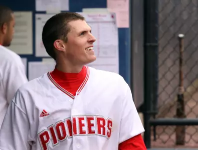 Pioneers Swept by Blackbirds in Doubleheader Image