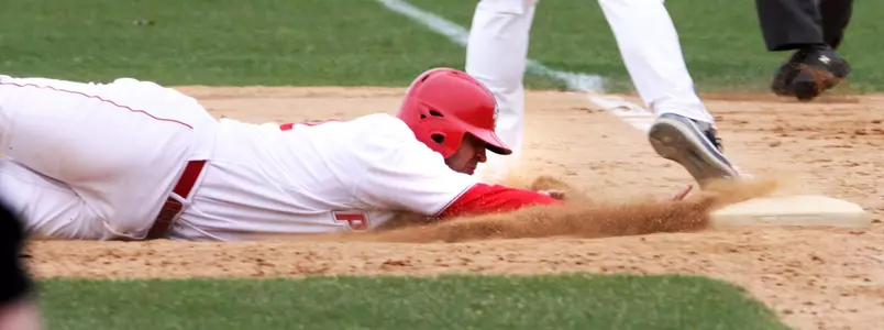 Pioneers Split Doubleheader with LIU, Win 4-1 and Lose 9-8 Image