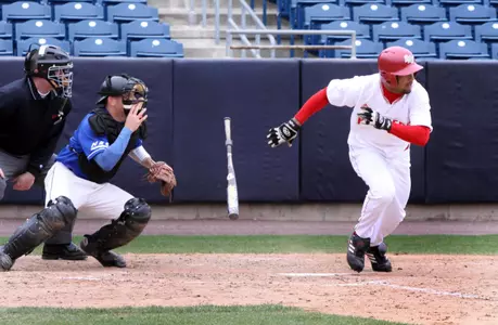 Pioneers Hold Off Southeastern Louisiana 9-8 Image