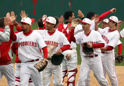 Pioneers Sweep Quinnipiac in Doubleheader, 4-2 and 1-0 Image