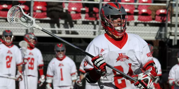 Sacred Heart Hosts Robert Morris Colonials on Saturday Image