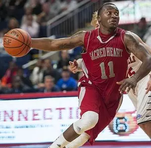 Men's Basketball Drops Second Straight Game at Lehigh 76-64 Image