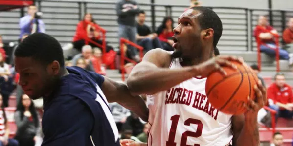 Pioneer Rally Falls Short in 68-63 Loss to Robert Morris Image