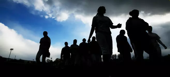 Pioneer Softball 0-2 on Day 2 Image