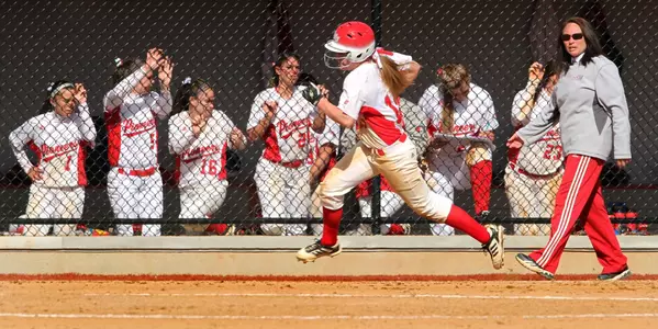 SHU Softball 1-1 Against FDU Saturday Image