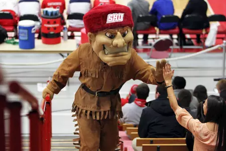 Men's Basketball Closes Season With CCSU on Senior Day Image