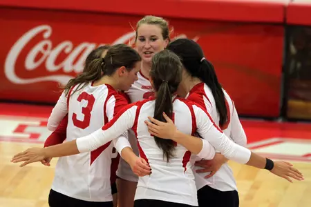 Volleyball Comes Back to Beat Siena 3-1 Image
