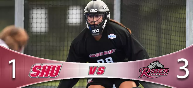 Altepeter Makes 15 Saves in Field Hockey Loss Image