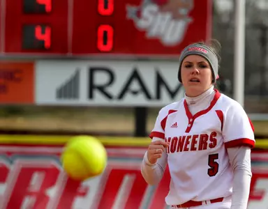 Pioneers Close 2015 with 3-0 Win Over Mount, Split Doubleheader Image