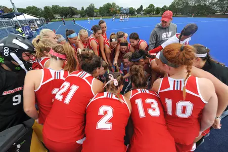 Field Hockey Concludes 2016 Season Image