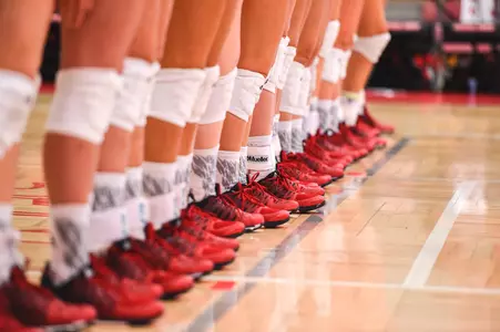 SHU Posts 5 Set Nail Biter To Send Off Seniors On Top Image