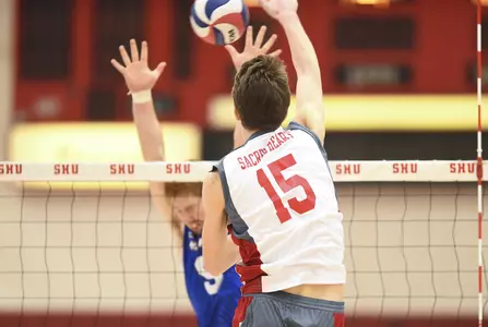 Men's Volleyball Completes Weekend Sweep of Charleston Image
