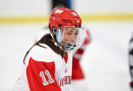 Third Period Surge Leads to 6-1 Triumph at Johnson & Wales Image