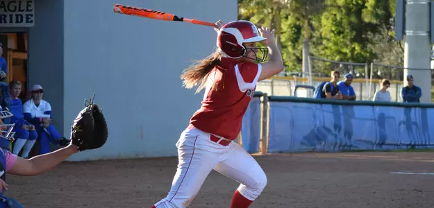 Pioneers Split with UMass Lowell in Home Opener Image