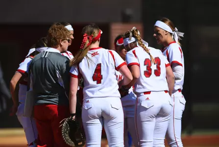 Softball Drops 1-0 Decision at Quinnipiac Image