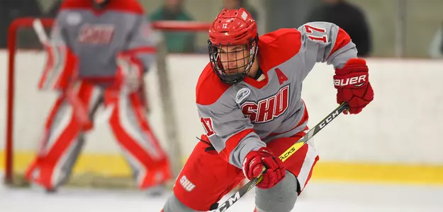 Danforth's Game Winner Lifts Pioneers Over Holy Cross, 2-1 in Overtime Image