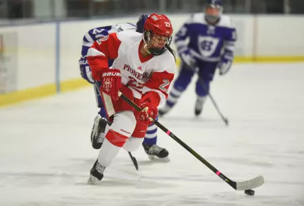 Women's Hockey downs Lebanon Valley 4-1 Image