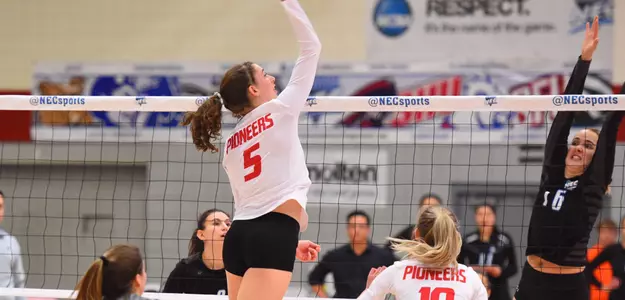 Sacred Heart Rolls Past FDU, 3-0, En Route to its Second Consecutive Sweep Image