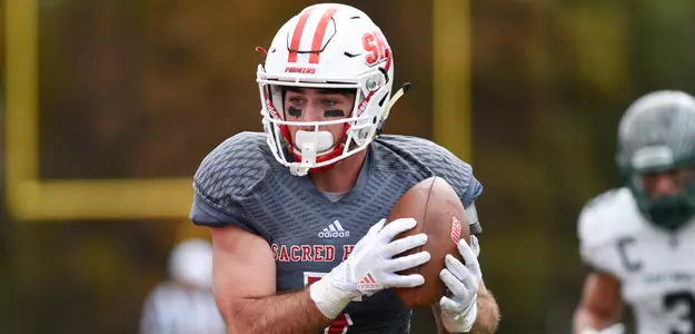 SHU Falls To 1-2 In NEC After 37-21 Loss To Duquesne Image