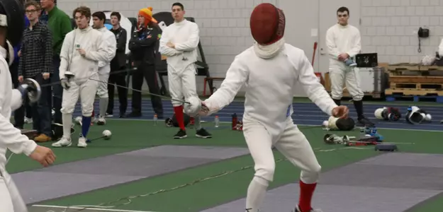 SHU Fencing Puts On Strong Showing at Vassar Invitational Image