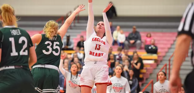 Haines and Leatherwood Net 20-Plus; Pioneers Fall in a Heartbreaker to Hofstra Image