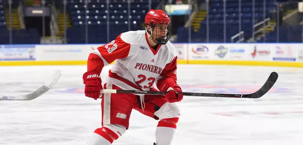 Pioneers Late Comeback Not Enough as Canisius Takes Series Finale, 6-5 Image